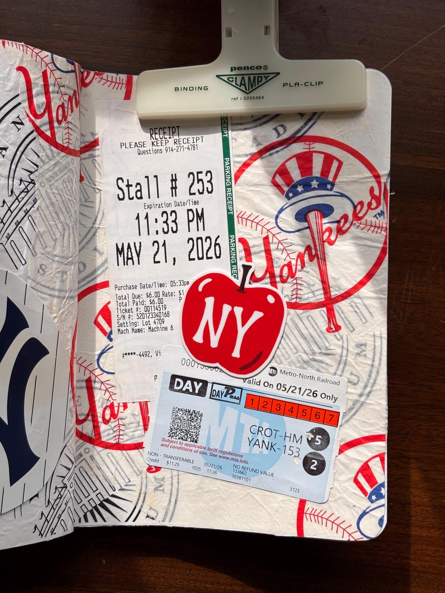 New York Apple sticker
